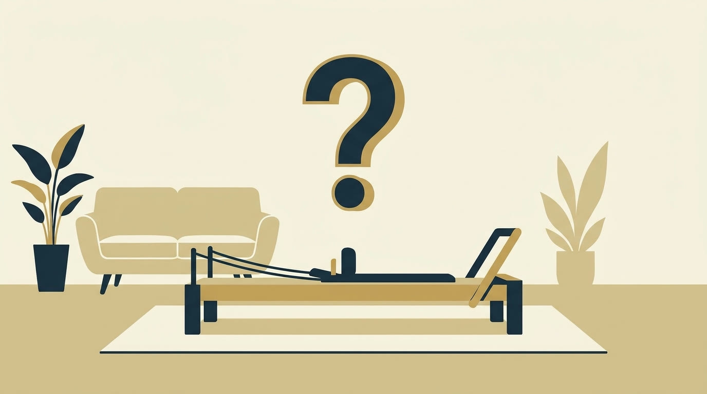 Reformer Pilates en una habitación doméstica con luz natural, ilustrando si tener un reformer en casa merece la pena.